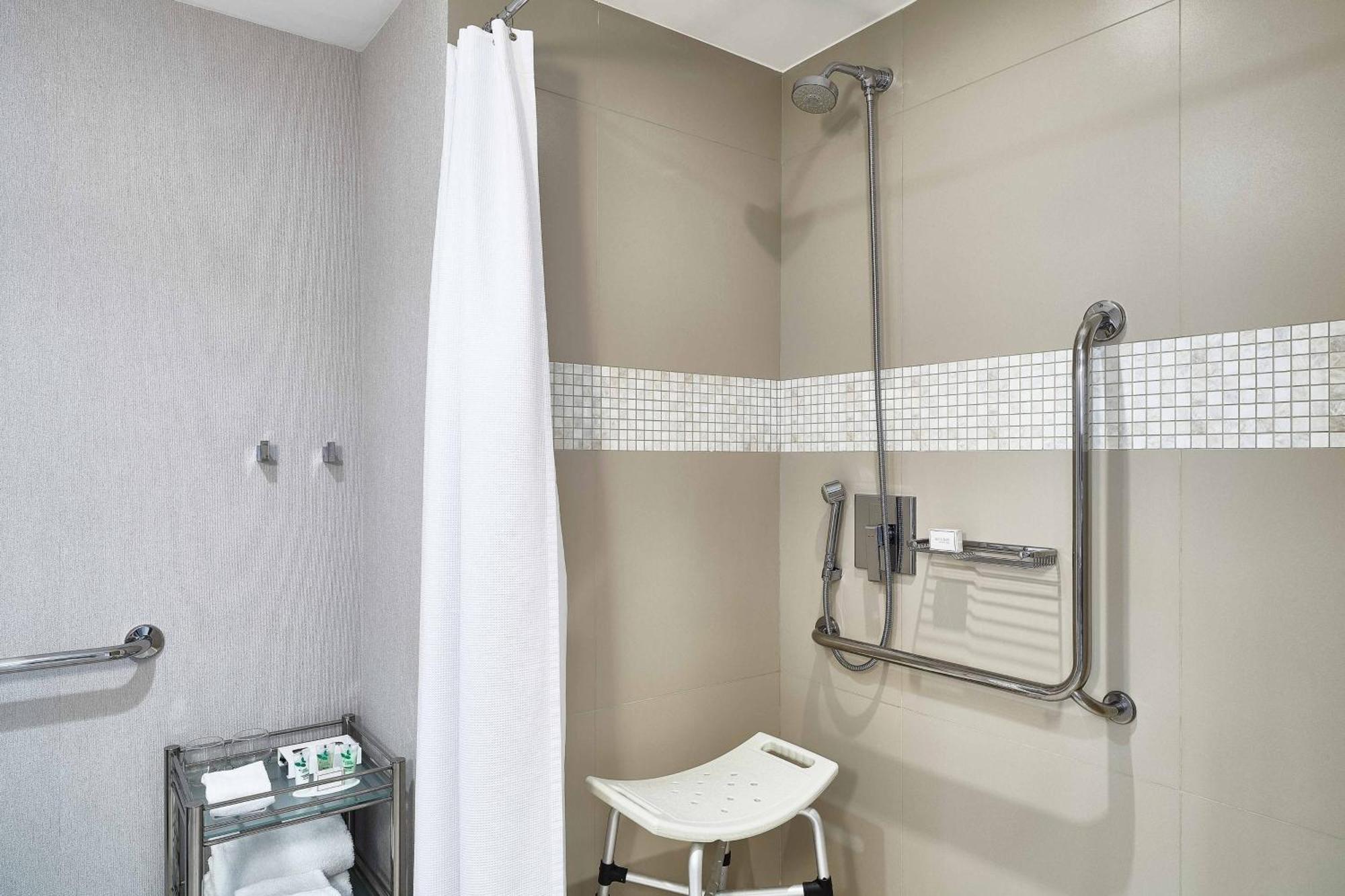 Courtyard By Marriott Barra Da Tijuca 4*
